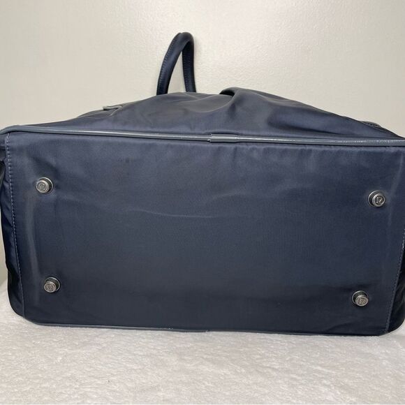 Lululemon Duffle Bag Nylon Gym Weekend Overnight Bag Blue Gray - Picture 10 of 16